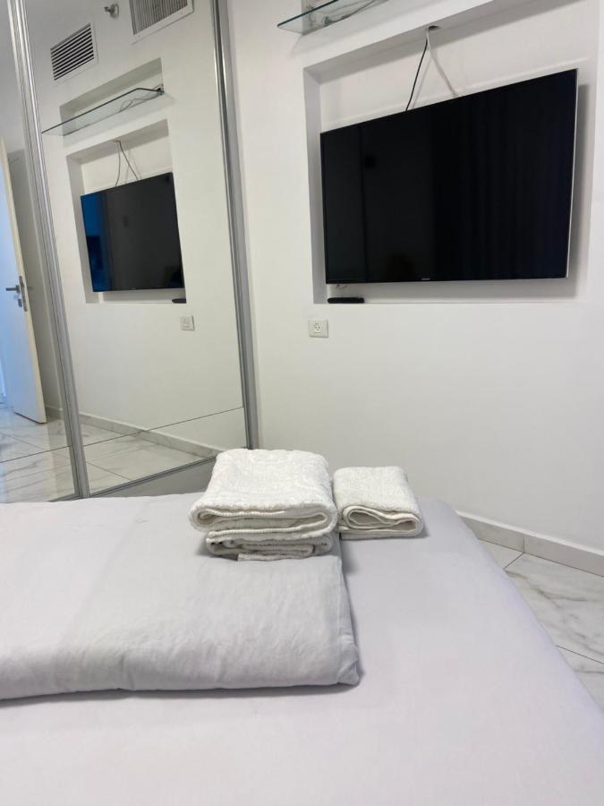 Amazing Suite On The Sea-סוויטה מדהימה על הים บัตยัม ภายนอก รูปภาพ